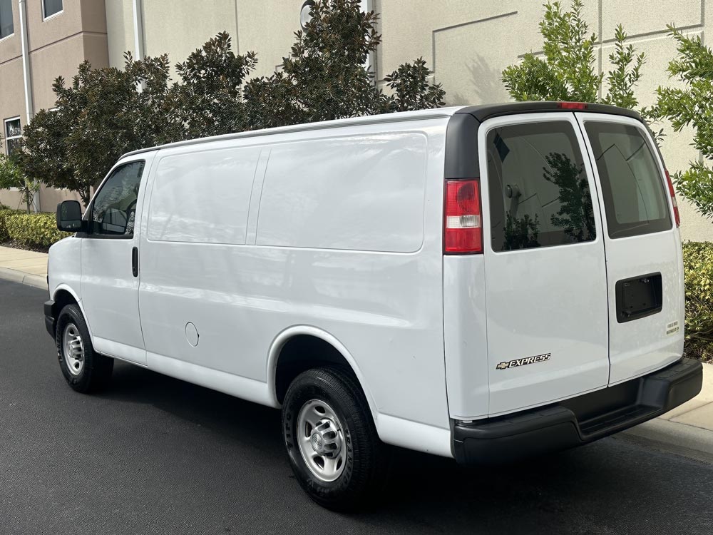 2020 Chevrolet Express 2500 - Image 10