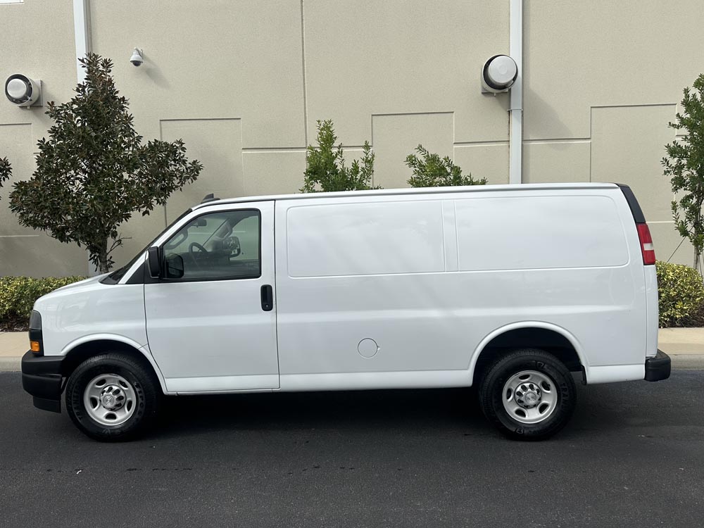 2020 Chevrolet Express 2500 - Image 11