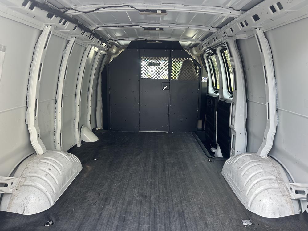 2020 Chevrolet Express 2500 - Image 13