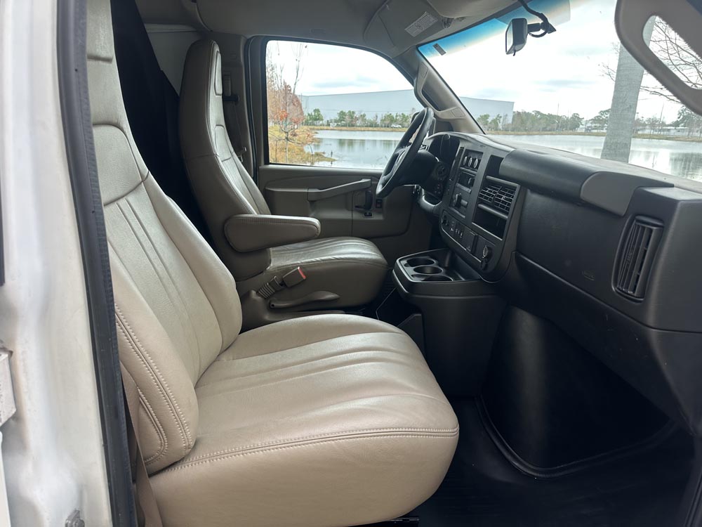 2020 Chevrolet Express 2500 - Image 16