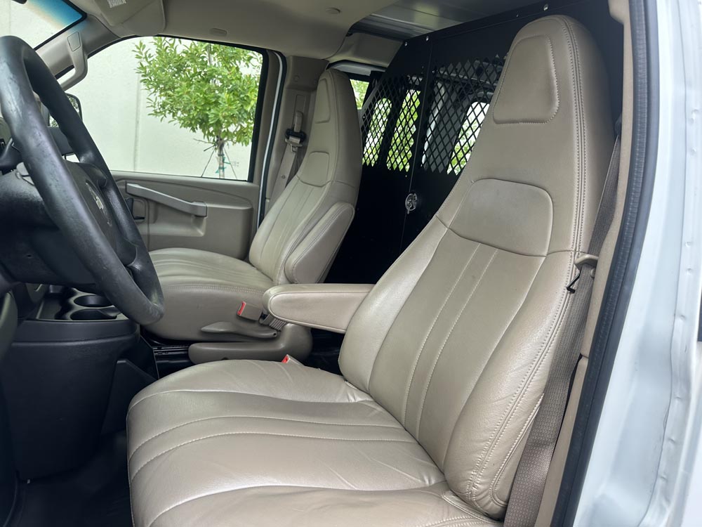 2020 Chevrolet Express 2500 - Image 20