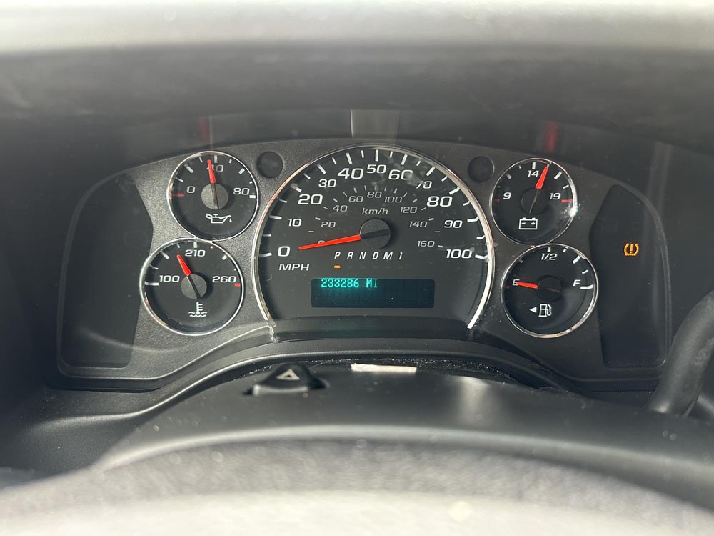 2020 Chevrolet Express 2500 - Image 24