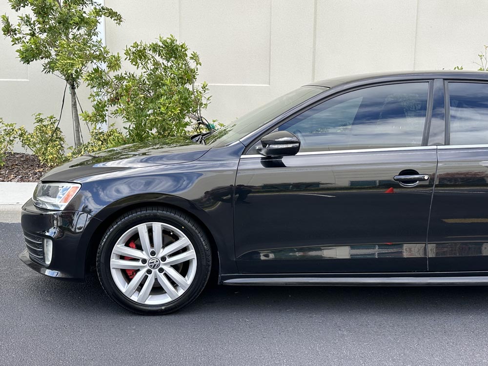 2013 Volkswagen Jetta GLI 2.0 turbo - Image 4