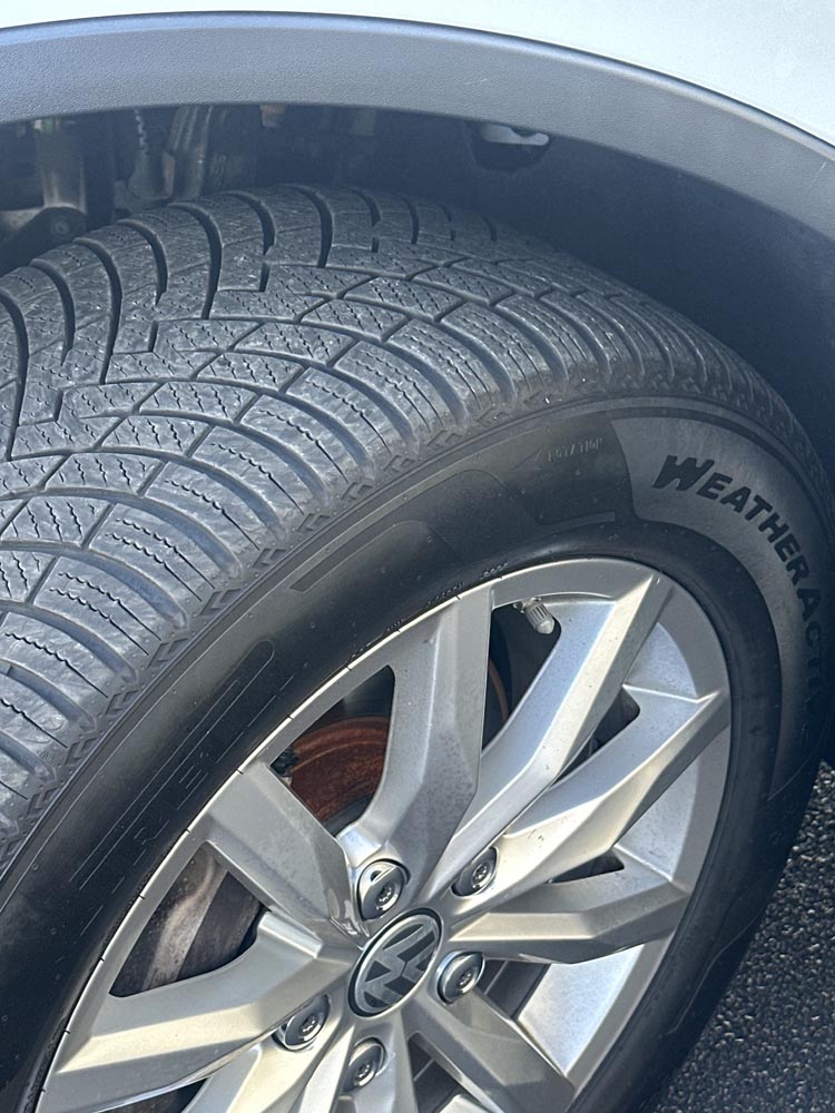 2016 Volkswagen Touareg - Image 27