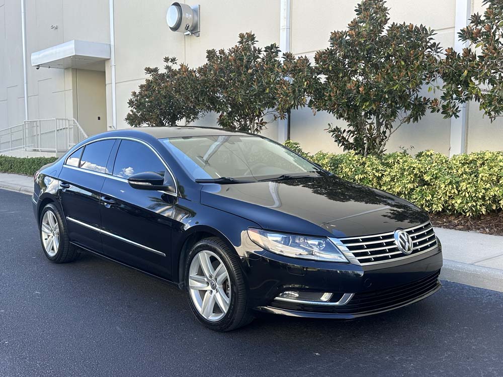 2013 Volkswagen CC - Image 2