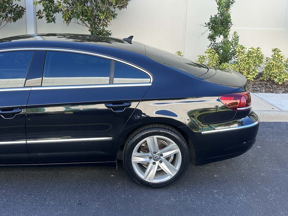 2013 Volkswagen CC - Image 9
