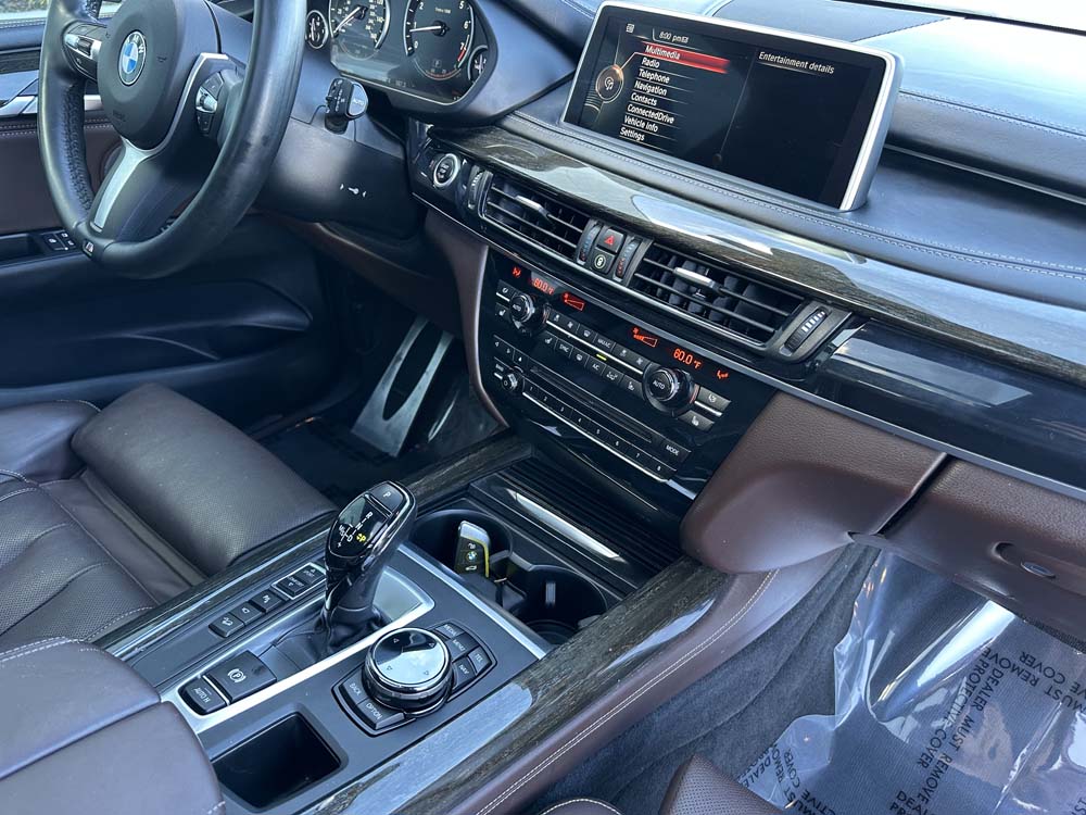 2015 BMW X5 xDrive50i - M Sport Package - Image 22