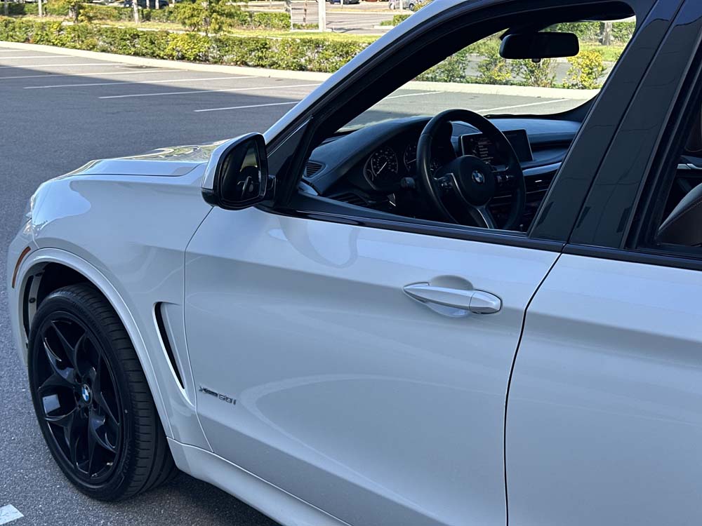 2015 BMW X5 xDrive50i - M Sport Package - Image 28