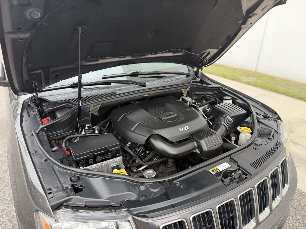 2015 Jeep Grand Cherokee RWD - Image 21